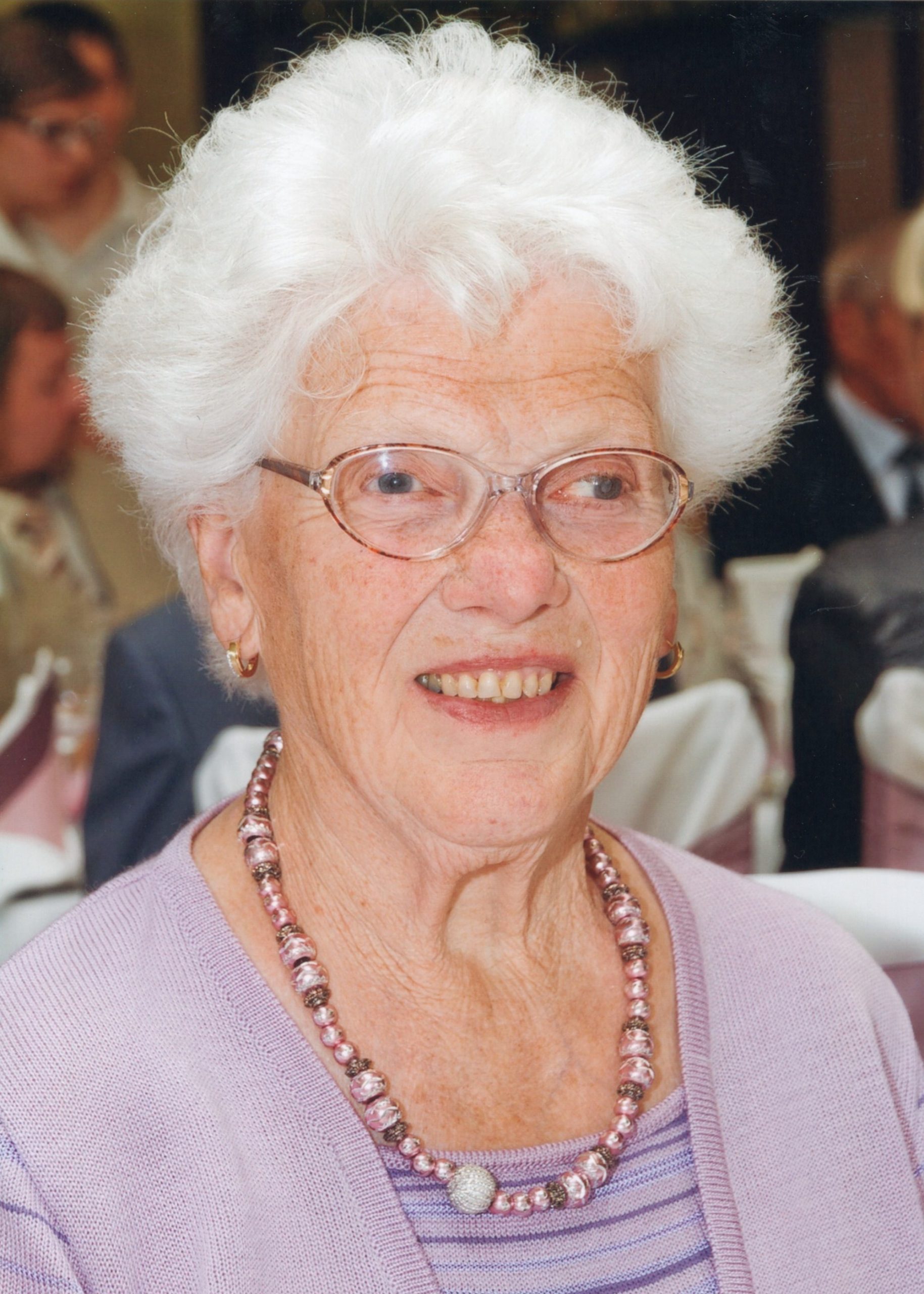 Angela Imnitzer (92)