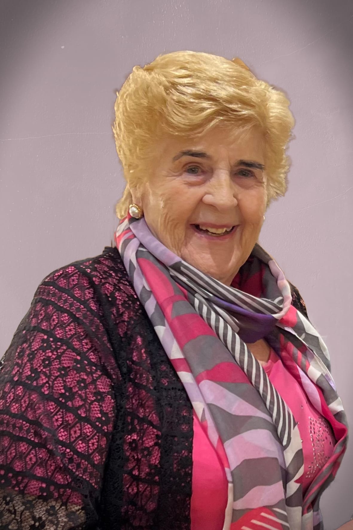Helga Haderer (85)
